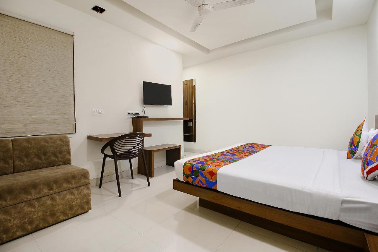 Fabexpress Comfort Stay I Samarda Kaliasot Exterior foto